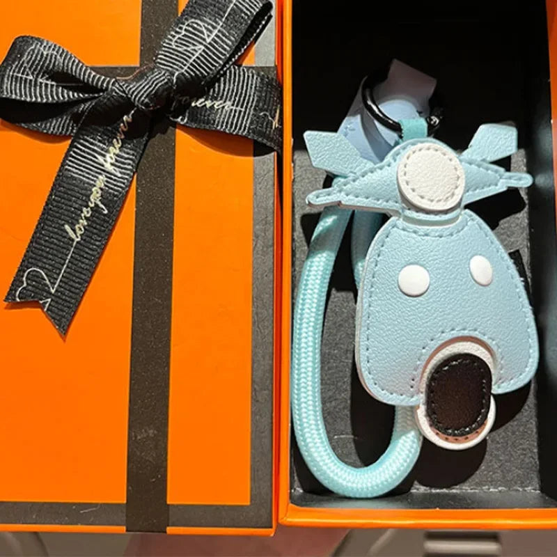 Läder Nyckelring Handgjord Transport Charm Gåva 2025