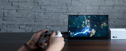 OLED 13,3 tommers bærbar skjerm 1 ms HDR 100 prosent DCI P3