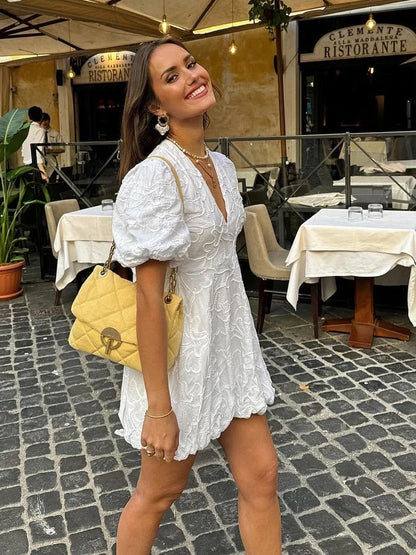 Elegant White Dress with Exquisite Detailing for Women's Cocktail and Formal Occasions-4