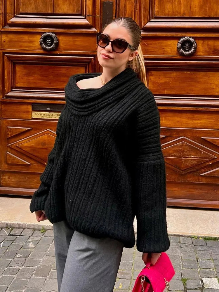 Oversized kvindesweater - Slidset krave med krave, ribstrikket til efteråret