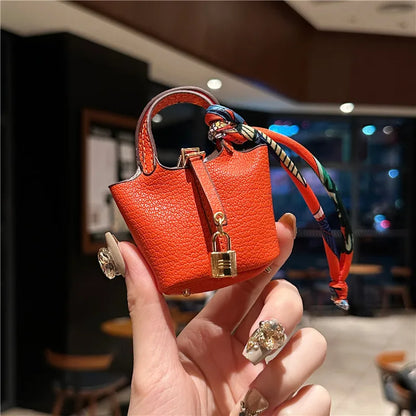 1+1 Gratis Birkin Inspiriertes Mini Handtasche - Leder Korbtasche Charm Schlüsselanhänger & Ohrhörer Etui