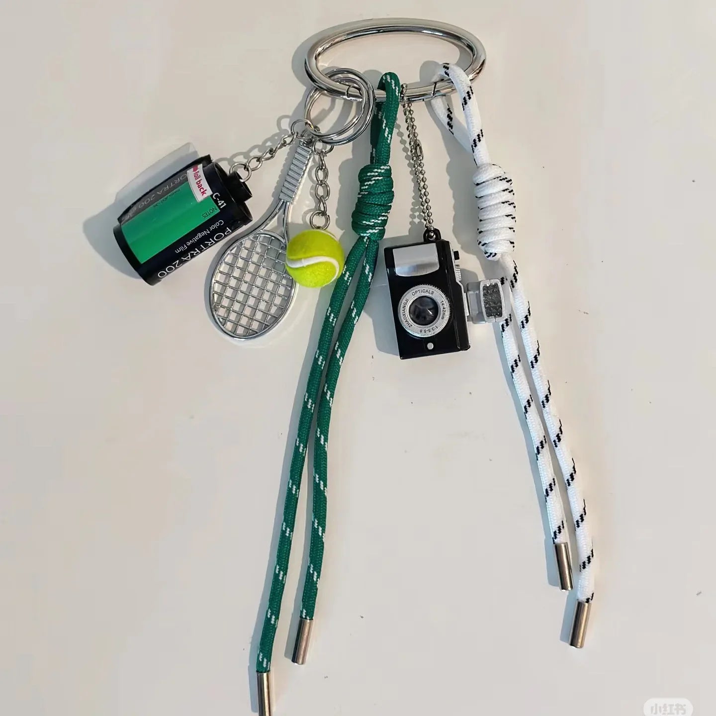 Flätad repväska charm läder tax nyckelring estetisk