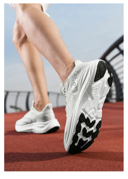 Breathable lightweight men's running shoe – flyknit upper, rubber outsole, spring autumn sport
