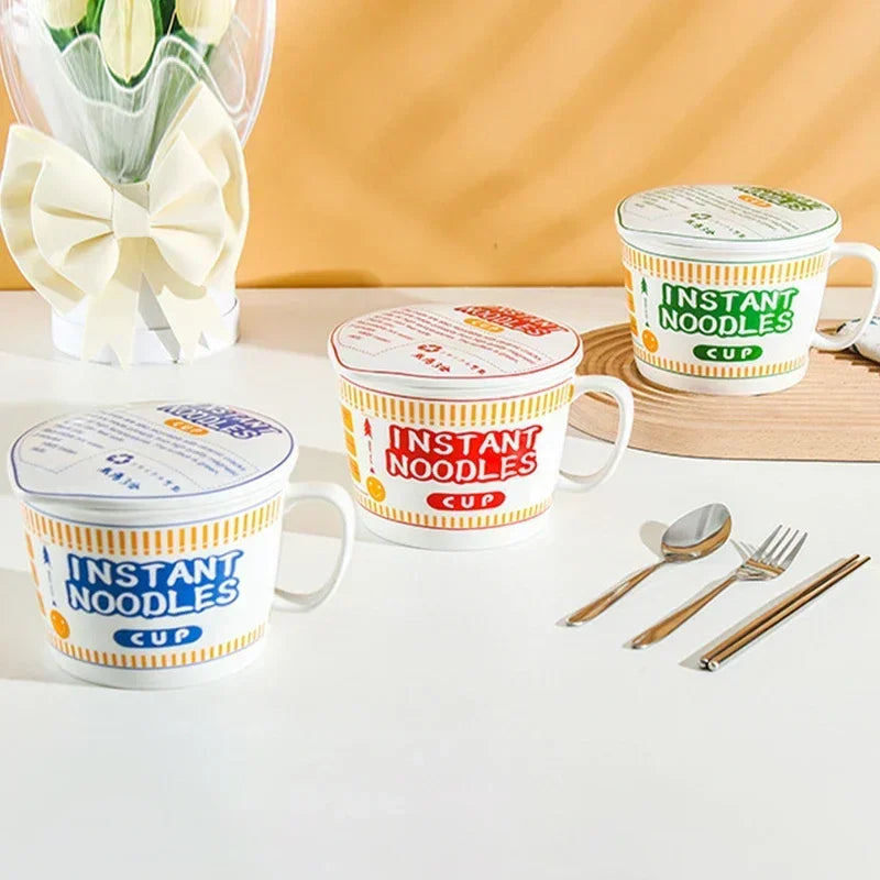 Omedelbar nudelskål i keramik med handtag och lock stor