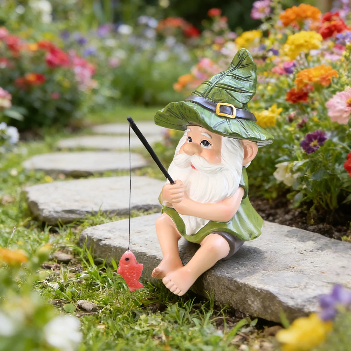 Statua Gnomo da Giardino che Pescano in Resina Ornamento Esterno Decorazione Giardino San Patrizio Idea Regalo Divertente 2026
