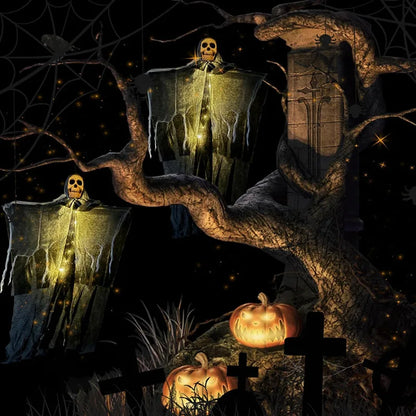 Oplichtende schedel, skelet en gaas met hangende geest voor Halloween, griezelige decoratie voor huis, tuin en buiten 2026