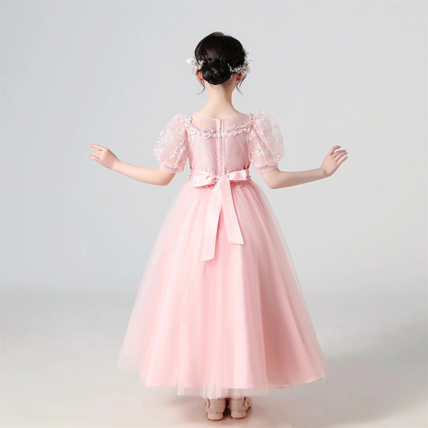 Soft Girls' Dress - Flowy Princess-Cut Lace-Embroidery, Polyester, Wedding Party