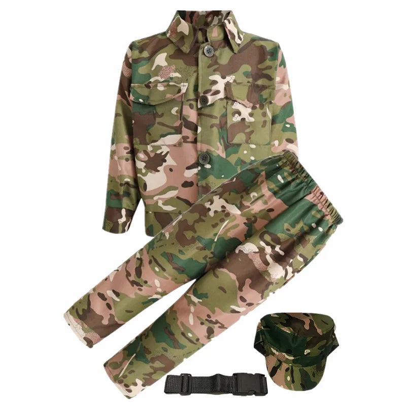 Kostumesæt til børnesoldat med camouflage, pistol, kompas og fløjte til Halloween 2026