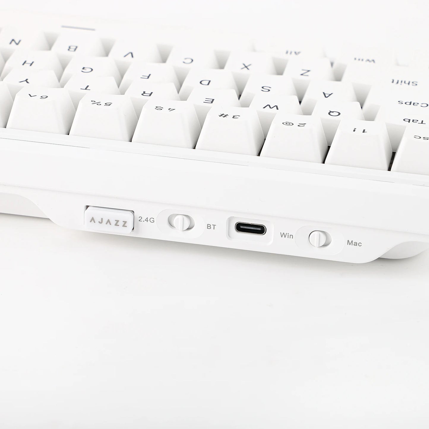 Teclado mecánico 68 teclas inalámbrico Bluetooth RGB efecto Hall