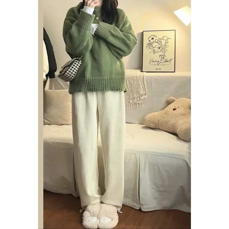 Oversized hyggelig damesweater - rundhalset strik, lag-på-lag