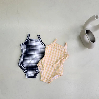 Leichter Baby-Mädchen-Einteiler-Badeanzug - gepunkteter Hosenträgerstil mit Hut, Nylon, gemütlich für den Sommerstrand