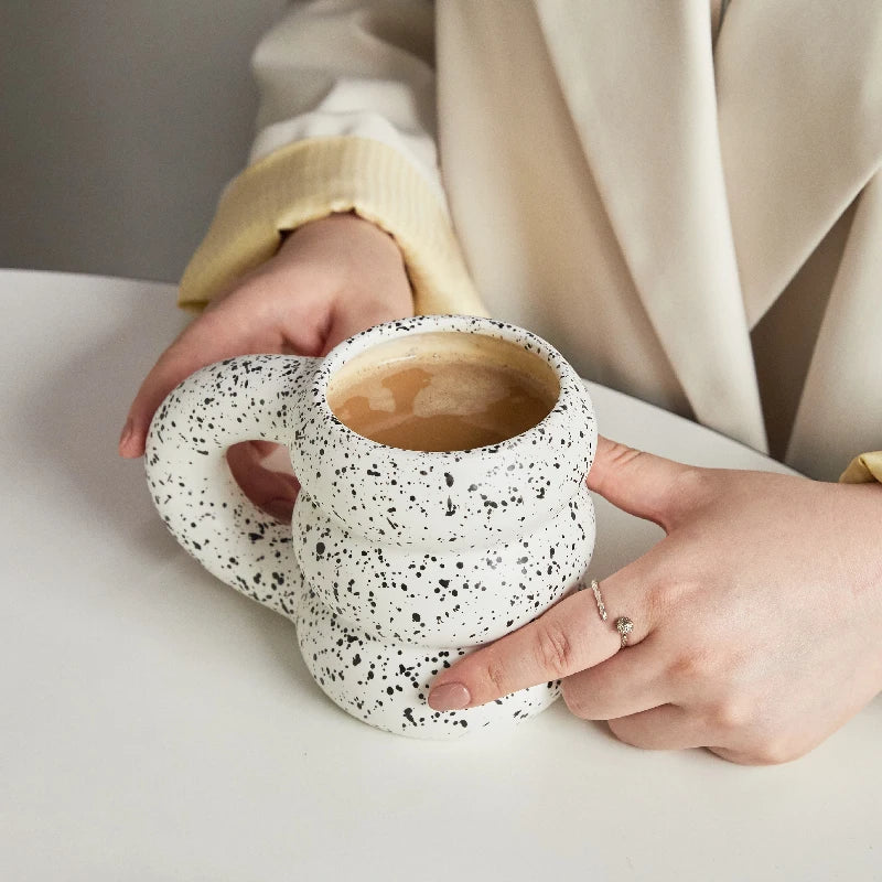 Keramisk Krus Ergonomisk Greb Skulpturel Nordisk Kaffekop Efterår 2025, Overdimensioneret Håndtag Hygge Gave