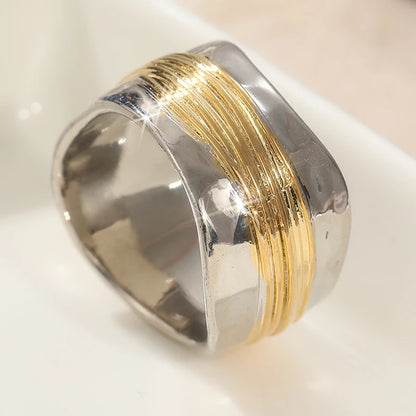 Two-Tone Ring With Hand Carved Geometry – Geometric Daily Wear Jewelry, Fall 2026 Trend