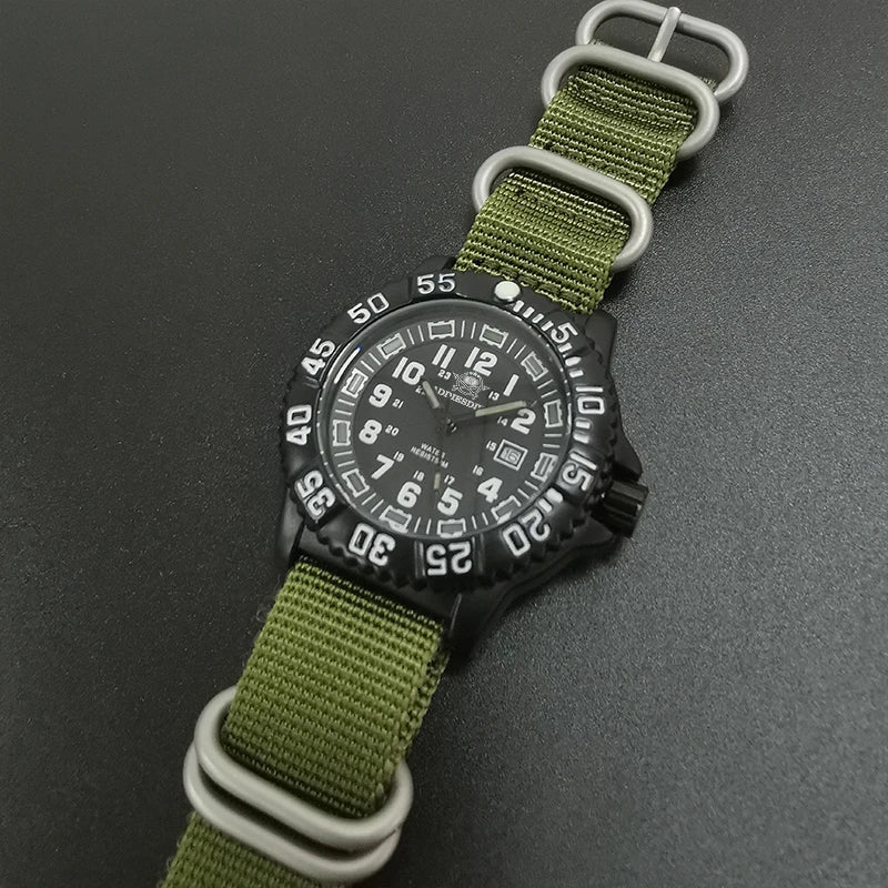 Reloj Militar Correa de Nylon Verde 50m Impermeable Luminoso
