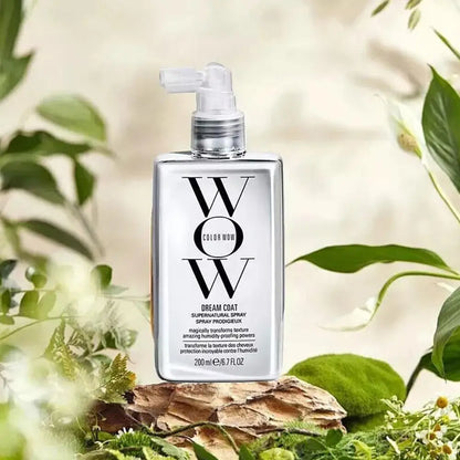 Spray anti-crespo set cura capelli con shampoo e balsamo virale su TikTok autunno 2026 controllo crespo