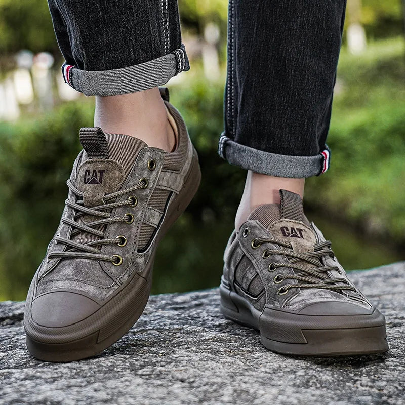 Durable men's outdoor sneakers - anti-slip wear-resistant fabric upper, for hiking and casual everyday