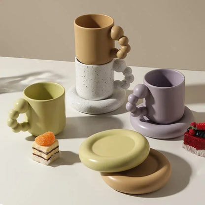 Keramiktasse mit Tablett Perlenhenkel Nordische handgefertigte Tasse Herbst 2025 Geschenk Dekoratives Servieren