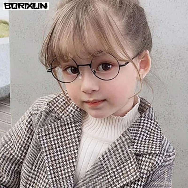 Kinderzonnebril rond montuur UV400 bescherming schattige vintage stijl zomer 2026 cadeau-idee trend seizoen
