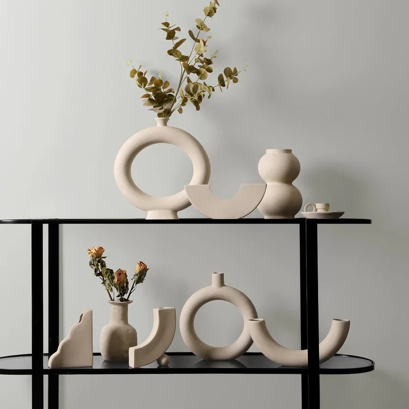 Keramisk vase embryo skulpturell bordvase nordisk minimalistisk hjemmeinnredning høst 2025 ideell for tørket blomstervisning