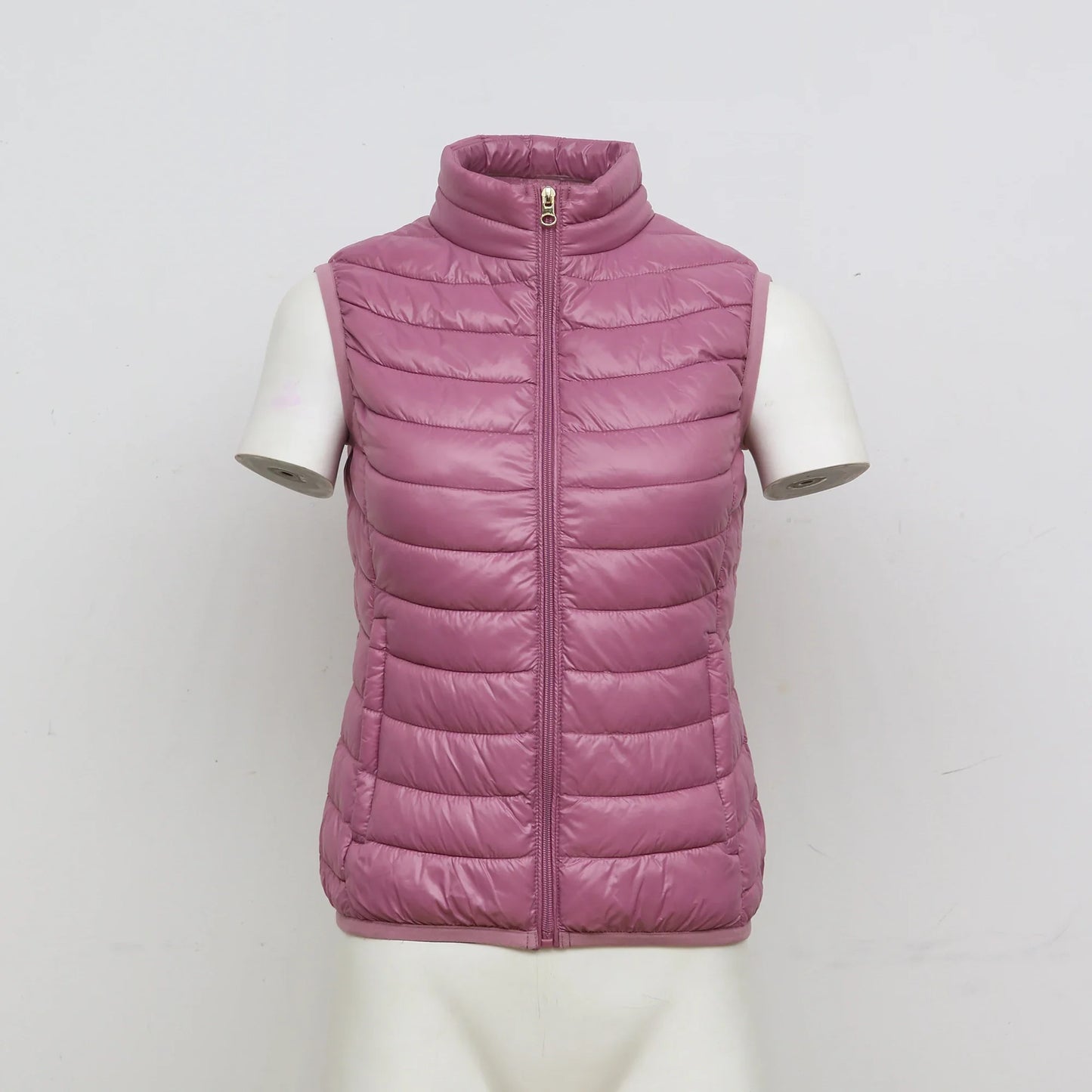Lightweight Versatile Women's Puffer Vest - Sleeveless