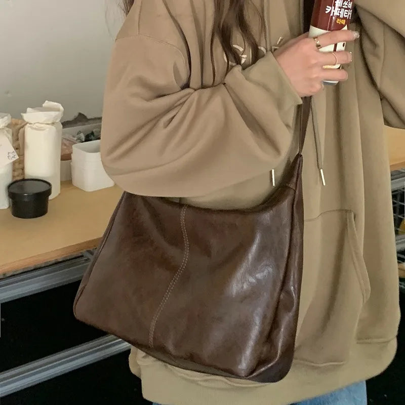 Zachte veelzijdige dames hobo tas - slouchy, nep leer