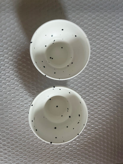 Keramisk skål 4 tum fläckig vit retro mikrovågssäker