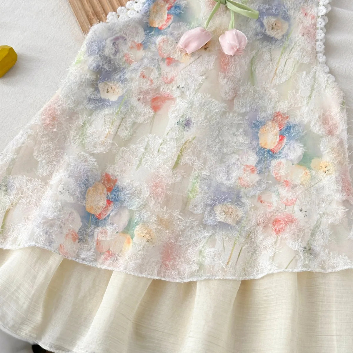 Weiches Mädchenkleid - Ärmelloses Kleid mit Blumenmuster und Schleife, Baumwoll-Polyester-Mischung, Lässige Sommerkleidung