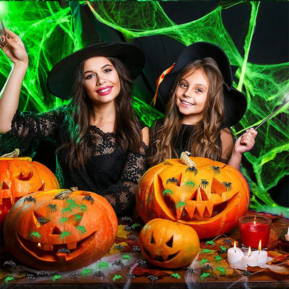 Halloween-fluorescerende spinnenwebben en -raggen die oplichten in het donker, griezelige buitendecoratie 2026