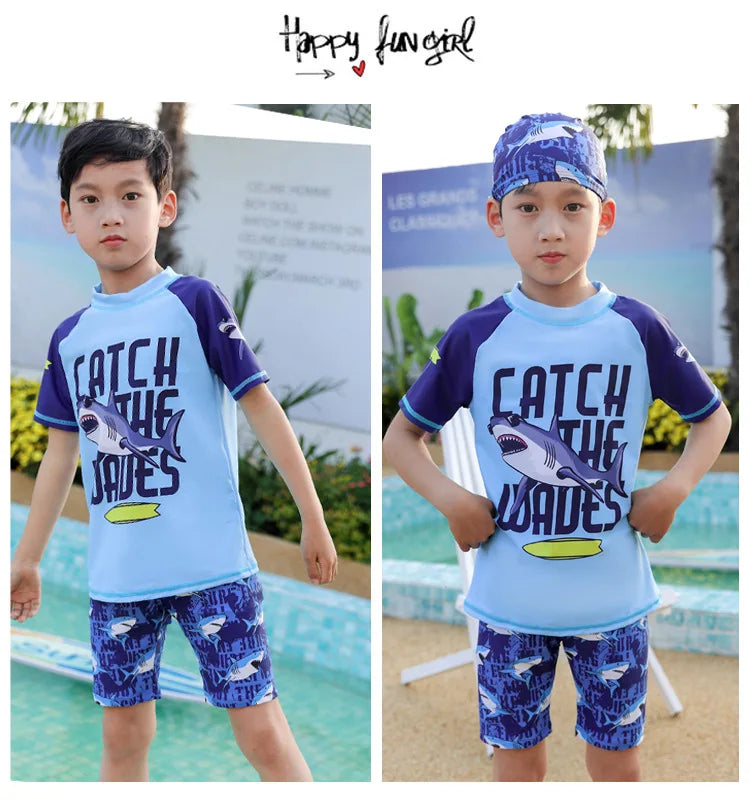 Costume da bagno due pezzi leggero e resistente per ragazzi - top rash guard, pantaloncini con stampa squalo, set con cappello