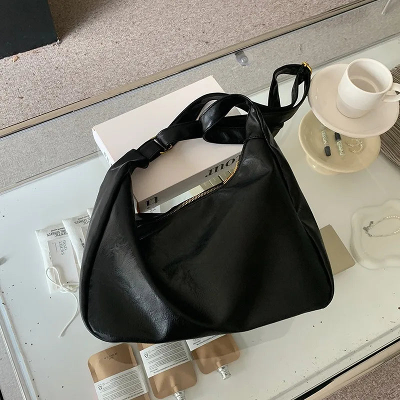 Zachte veelzijdige dames hobo tas - slouchy, nep leer