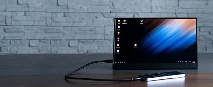 OLED 13,3 tommers bærbar skjerm 1 ms HDR 100 prosent DCI P3