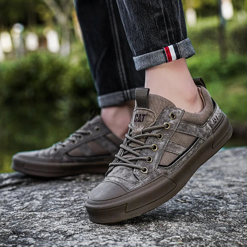 Durable men's outdoor sneakers - anti-slip wear-resistant fabric upper, for hiking and casual everyday