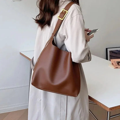 Crossbody taske stor kapacitet spandtaske efterår 2026 trend alsidig hverdagstaske