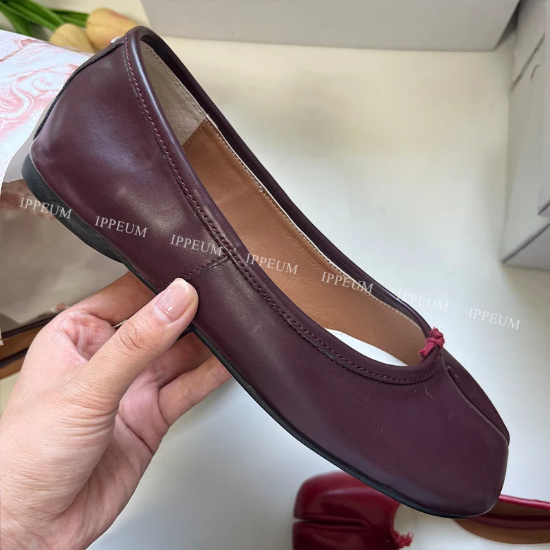 Lightweight Womens Split Toe Ballet Flats - Mary Jane, PU