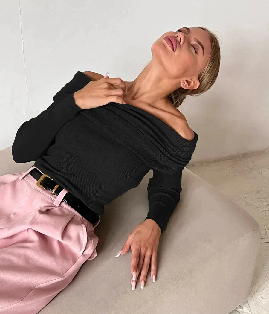 Maglione morbido da donna con spalle scoperte - Scollo a barca, a coste