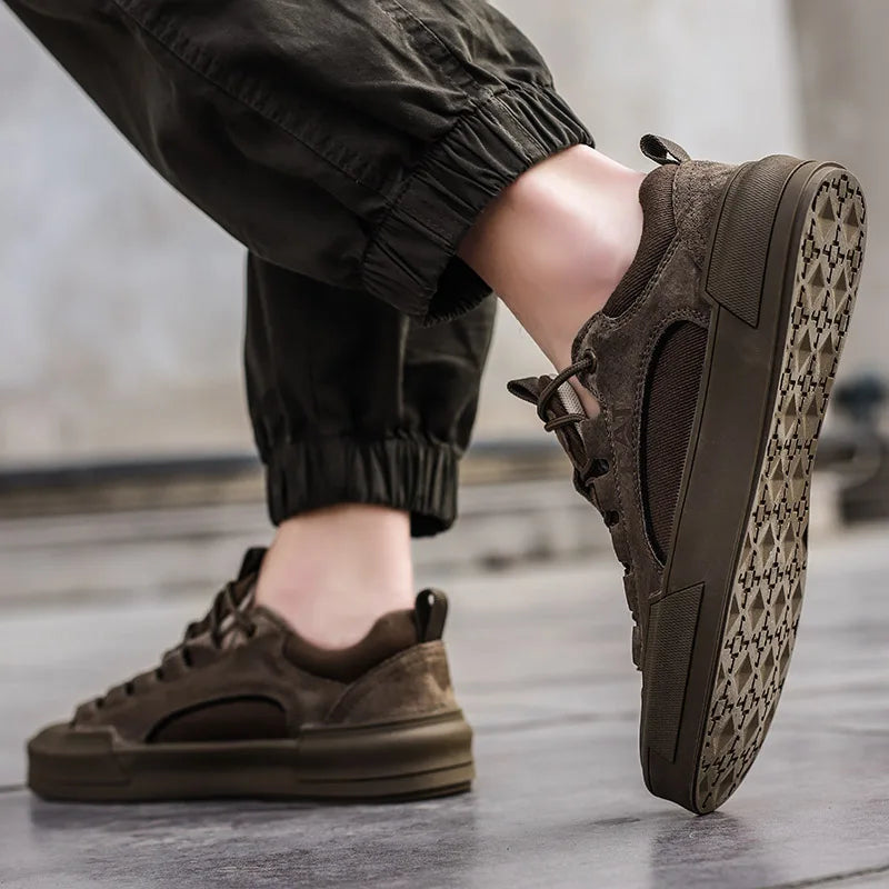 Durable men's outdoor sneakers - anti-slip wear-resistant fabric upper, for hiking and casual everyday