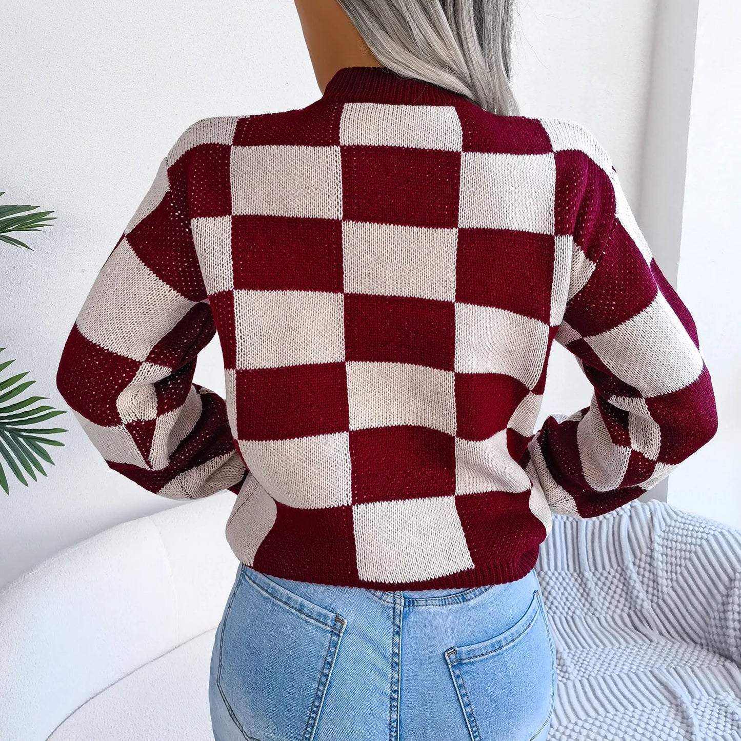 Oversized Cozy Women's Knit Sweater - Checkered, Soft