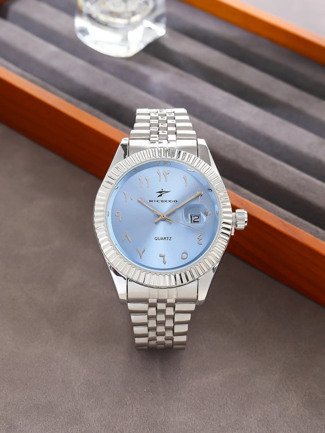 Men's Stainless Steel Date Watch Casual Business Style