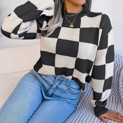 Oversized Cozy Women's Knit Sweater - Checkered, Soft