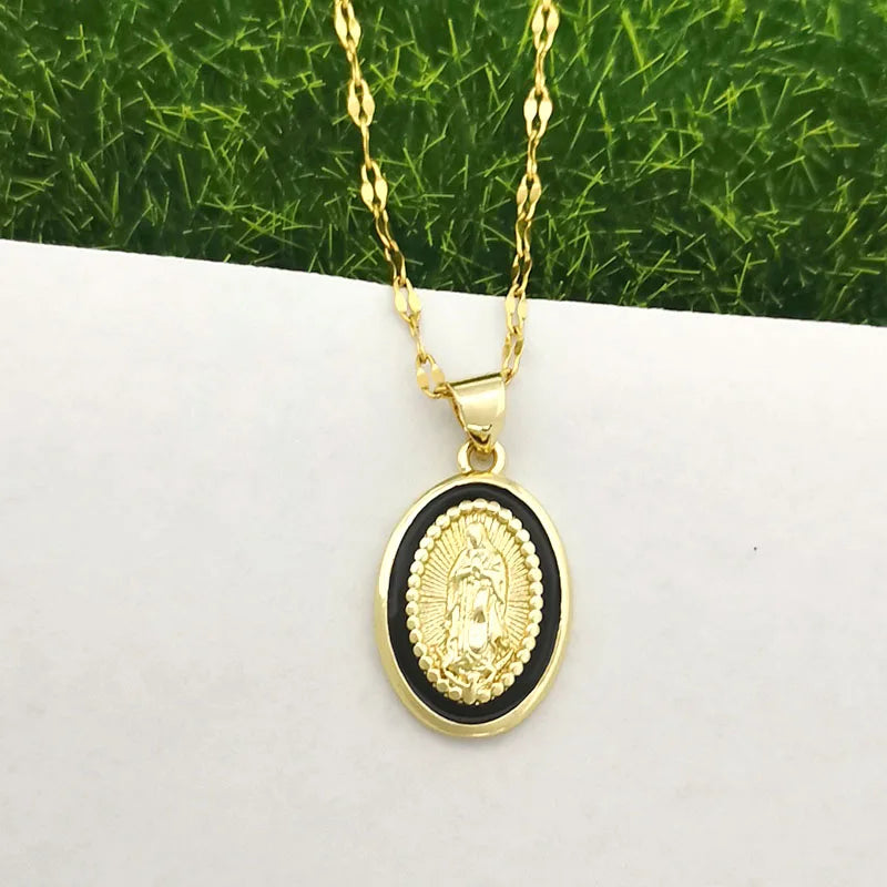 Timeless women's Virgin Mary pendant necklace - 18K gold-plated stainless steel link chain, for everyday wear