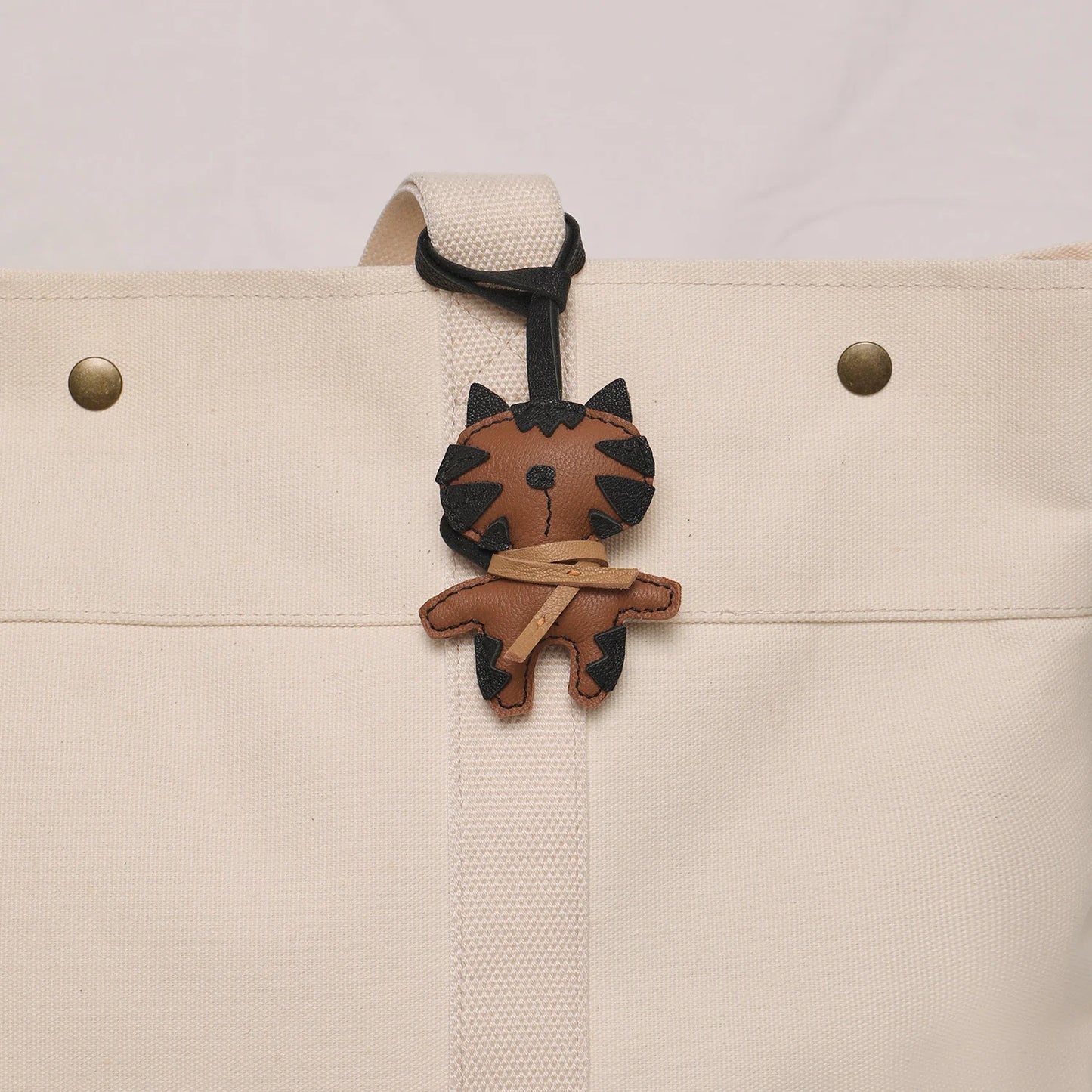 Porte-clés porte-bonheur en cuir sans visage noir confortable mignon cadeau