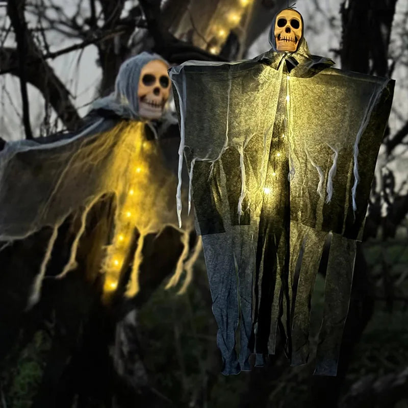 Oplichtende schedel, skelet en gaas met hangende geest voor Halloween, griezelige decoratie voor huis, tuin en buiten 2026