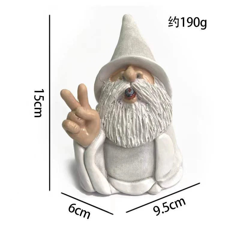 Statua gnomo da giardino in resina figura provocatoria con dito medio decorazione esterna virale TikTok regalo autunno 2026