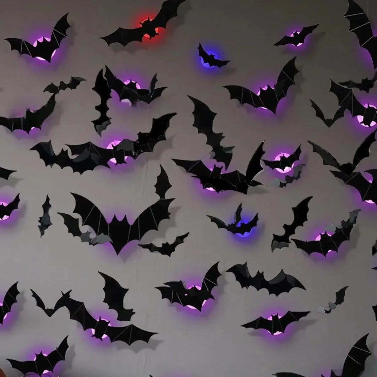 3D-paarse en groene LED-nachtlamp als Halloween-vleermuis en -spin, zelfklevende muurstickers voor huis en feestdecoratie 2026