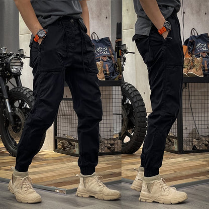Versatile men's cargo pants – modern fit, stretchy fabric, for outdoor adventures 1
