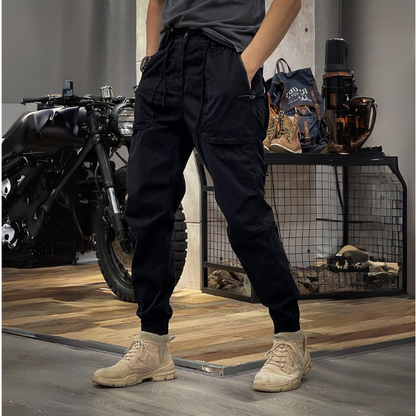 Versatile men's cargo pants – modern fit, stretchy fabric, for outdoor adventures 6