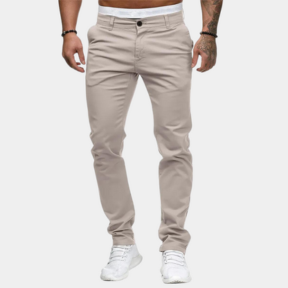 Versatile men's chinos – slim fit, breathable fabric, for summer outings 3
