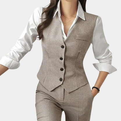 Vielseitiges Damen 3-teiliges Anzugset – Blazer, Gilet, Hose, für Business und Abendveranstaltungen 1