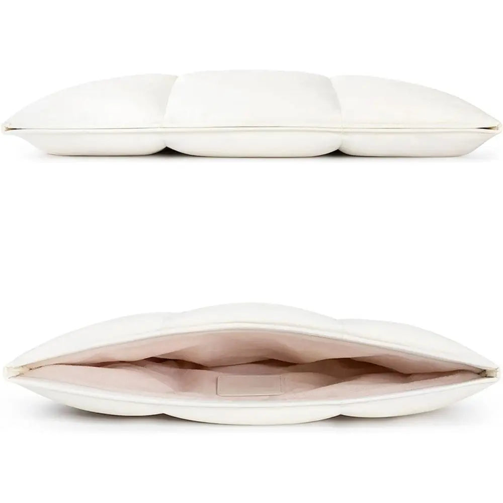 Water-Resistant Quilted Laptop Sleeve with Plush Padding and Shockproof Protection for 14-16 Inch Devices 1