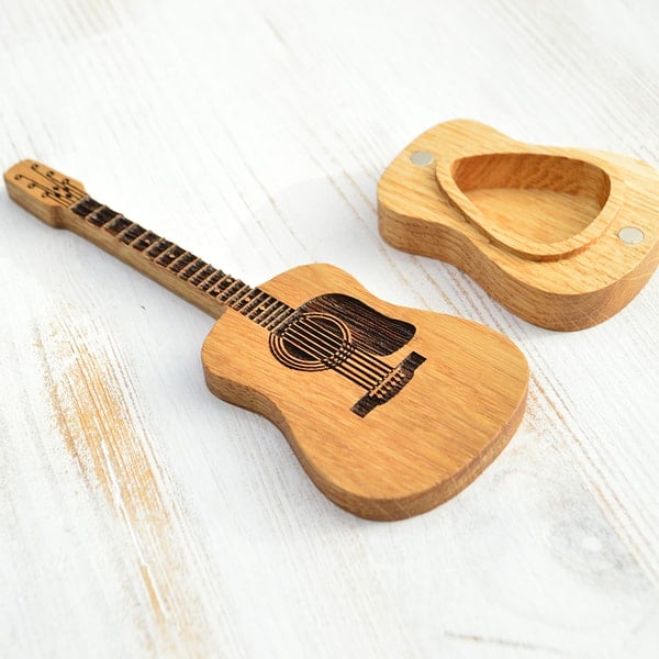 Natural Wood Guitar Pick Holder Case - Mini Acoustic Design for Musicians, Perfect Gift Idea